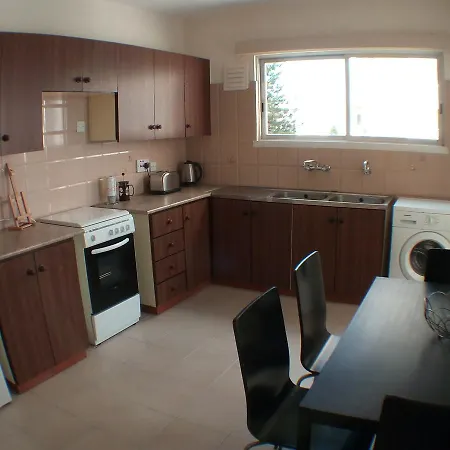Efrosini Spacious 2 Bed Near The Beach Διαμέρισμα *