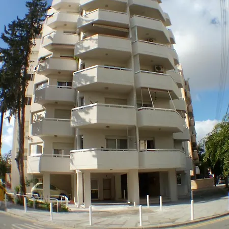 Efrosini Spacious 2 Bed Near The Beach Διαμέρισμα